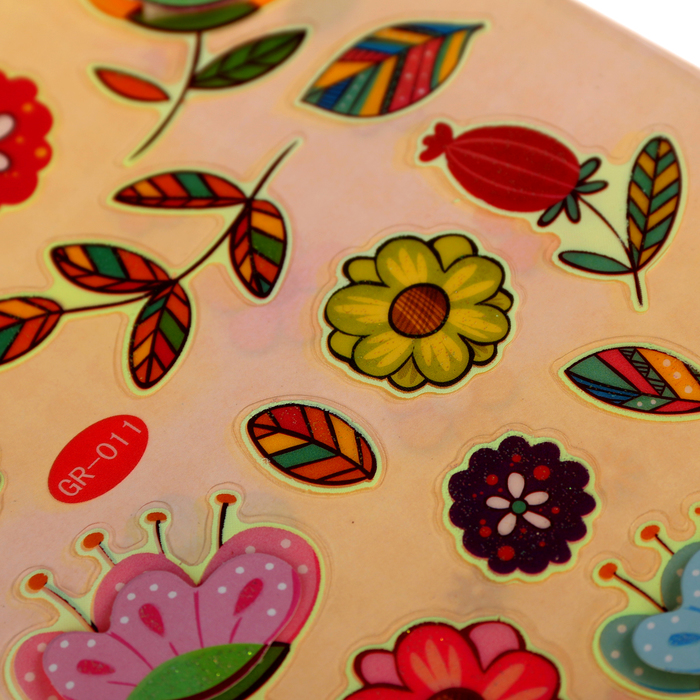 Наклейка пластик, картон светящаяся "Цветочная полянка" МИКС 26х13 см