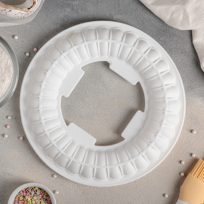 Форма для выпечки и муссовых десертов 23,5х3,5 см "Начинка. Рулет", цвет белый