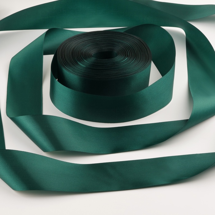 Лента атласная, 50 мм × 100 ± 5 м, цвет тёмно-зелёный