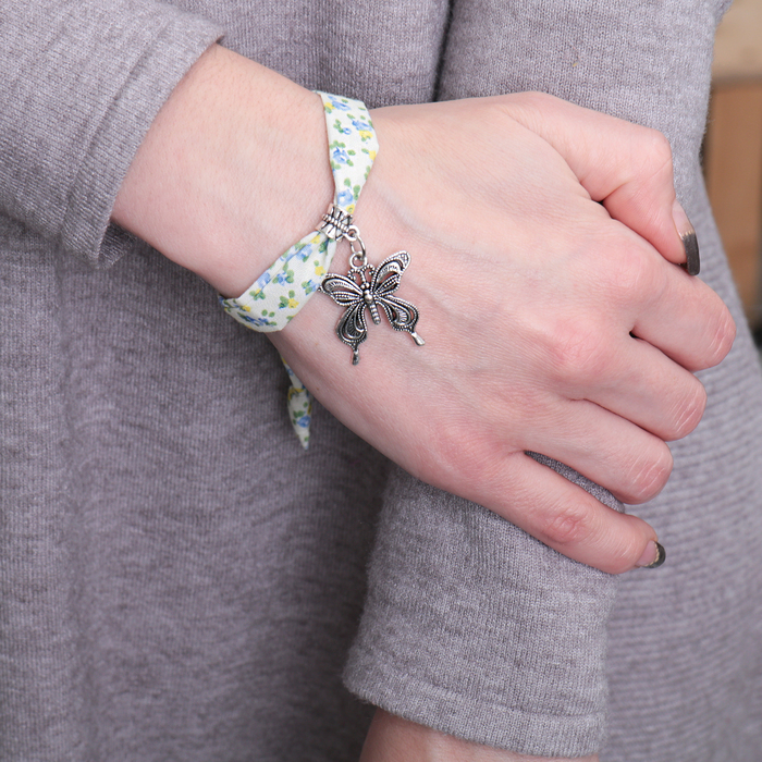 Браслет ассорти "Любовь" бабочка, цвет жёлтый в чернёном серебре