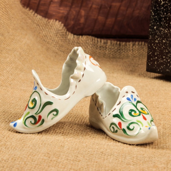 Сувенир "Лапти" фарфор, ручная работа