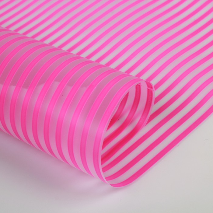 Пленка для цветов и подарков матовая "Полоски" ярко-розовый 0.6 х 8.2 м, 35 мкм