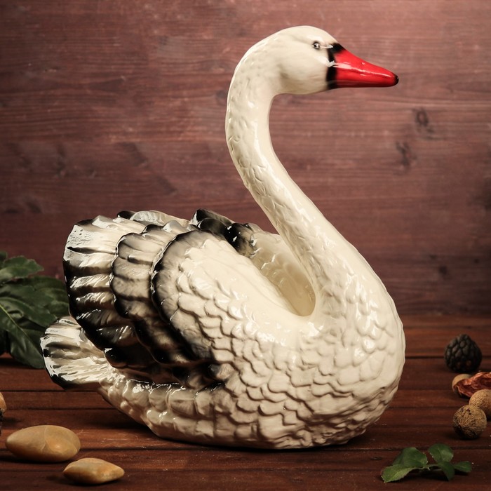Садовая фигура "Лебедь" белый