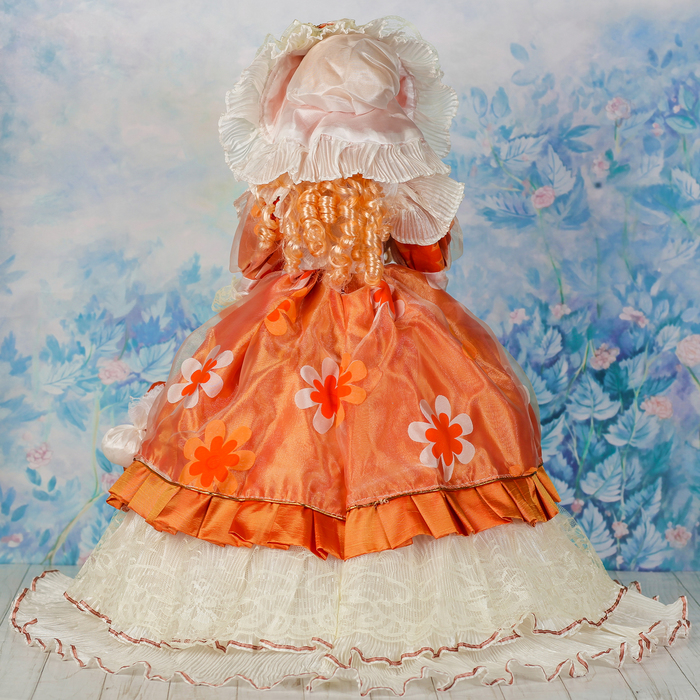 Кукла зонтик коллекционная керамика "Селена в розово-персиковом платье" 55 см