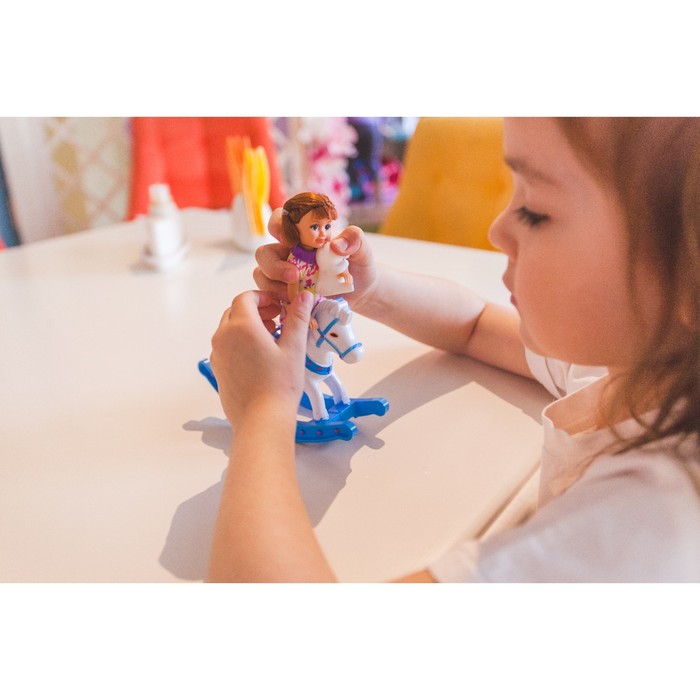 Кукла-малышка "Алина на лошадке" с игрушкой, МИКС