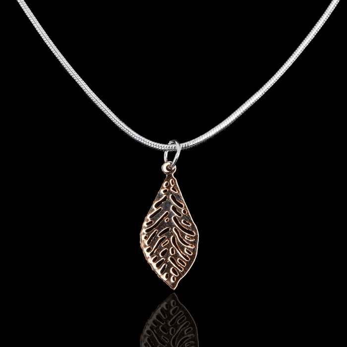 Кулон "Фолиадж", цвет серебристо-золотой