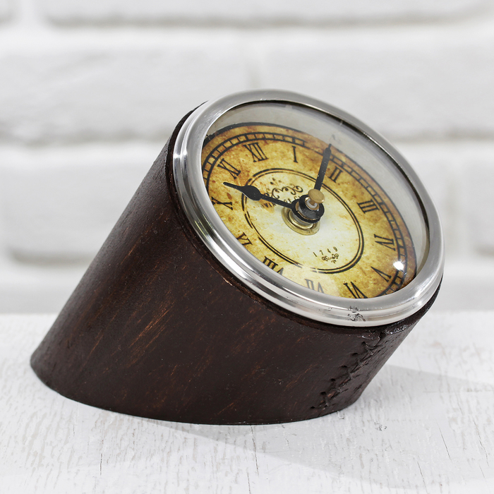 Часы "Командир" 12х8,5х9 см