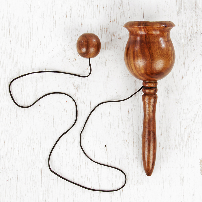 Игра дерево "Бильбоке" 8х8х21 см