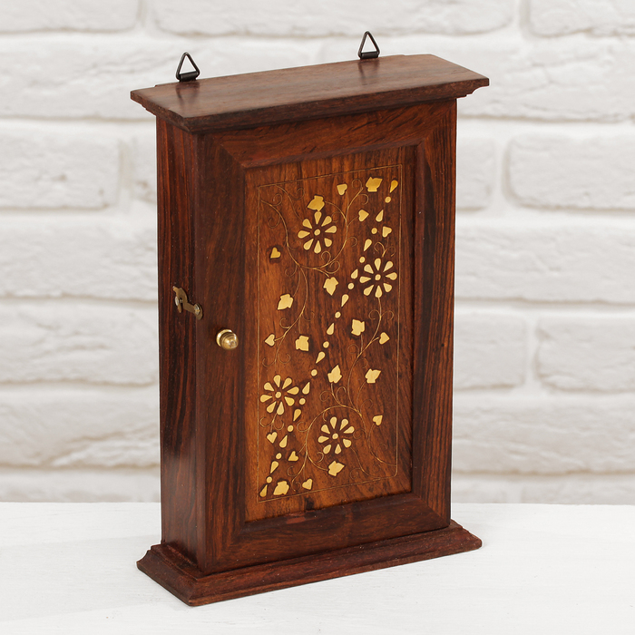 Ключница дерево "Цветы с сердечками" 6х16х24 см