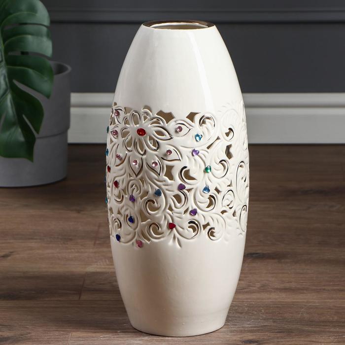 Ваза "Евро" белая, резка, камни