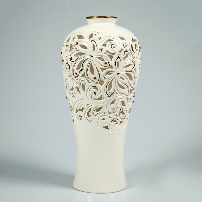 Ваза "Сакура" белая, резка, камни