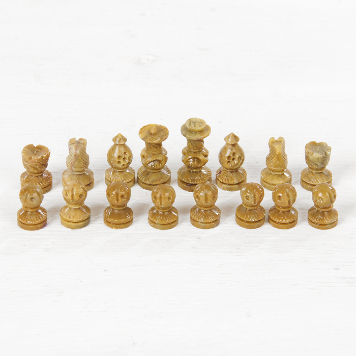 Шахматы камень 21х20,5х4 см