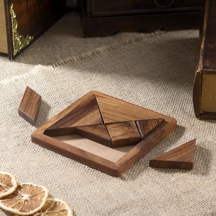 Головоломка дерево 12,7х12,7х1,5 см