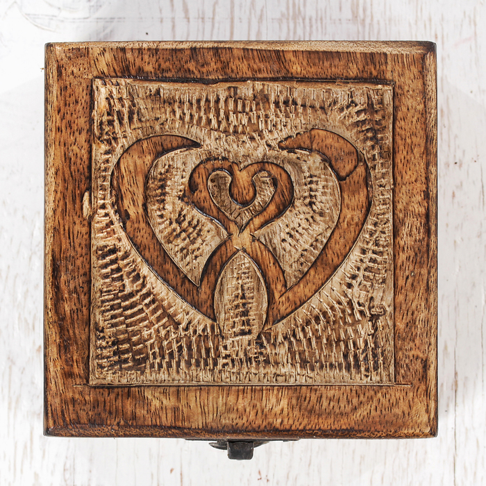 Шкатулка дерево "Волшебное сердце" 10х10х6 см