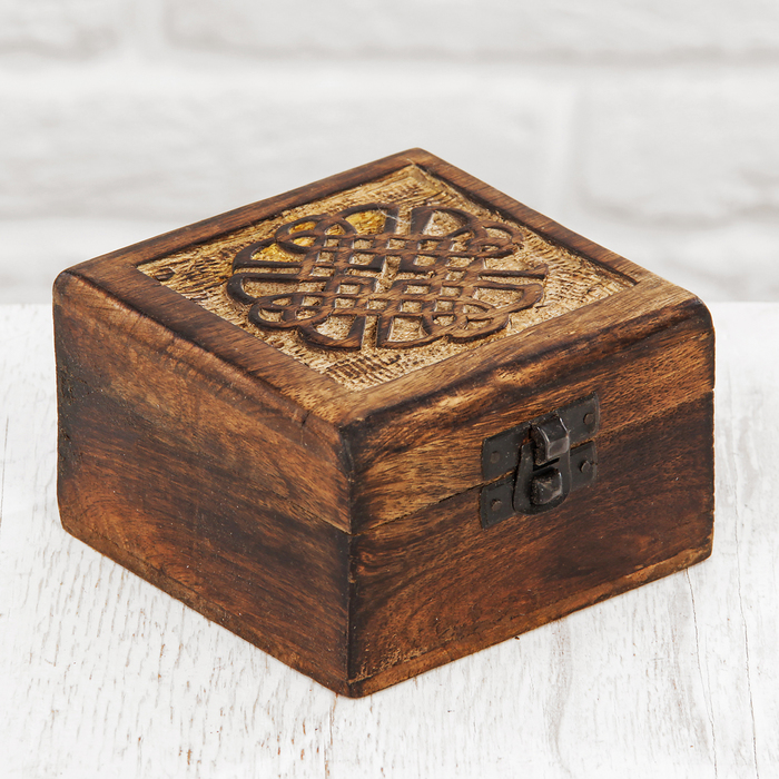 Шкатулка Индия "Интересный узор"