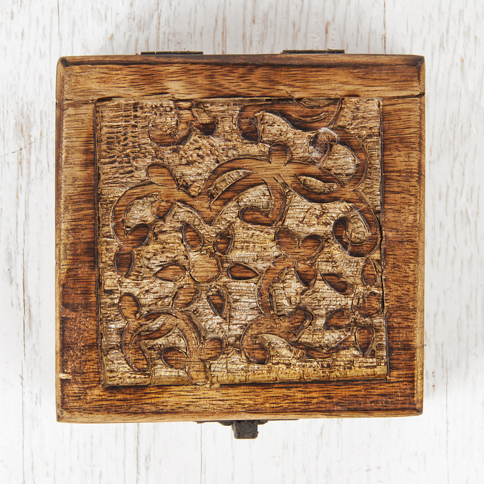 Шкатулка дерево "Узор" 10х10х6 см