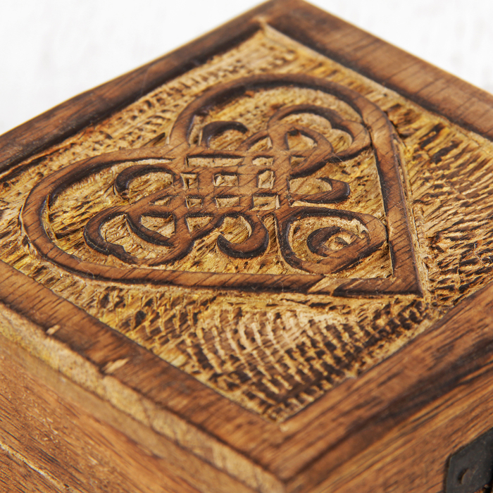 Шкатулка дерево "Сердечко" 10х10х6 см