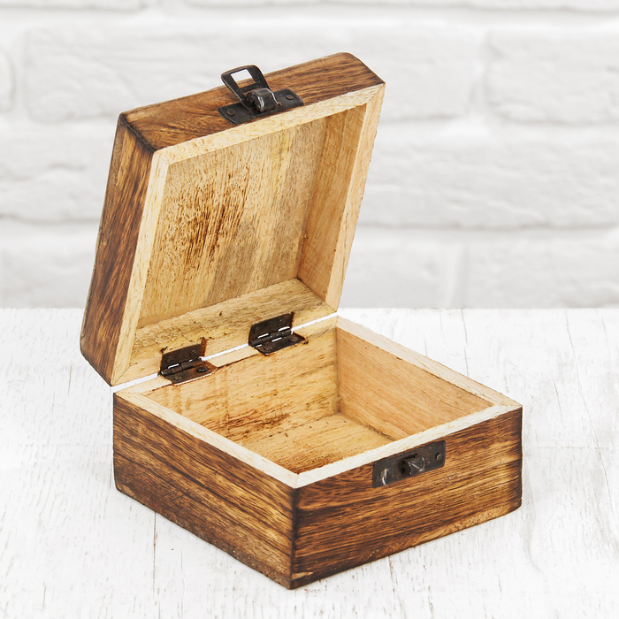 Шкатулка дерево "Два сердечка" 10х10х6 см