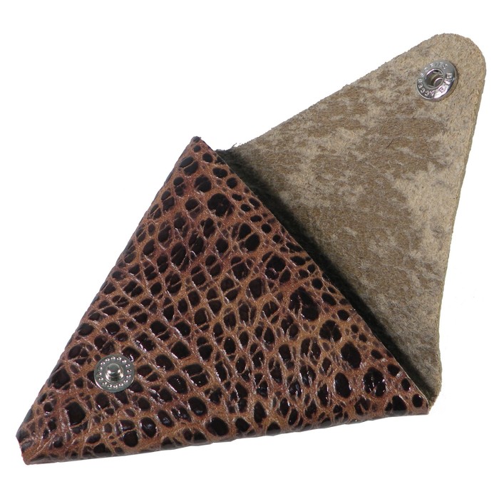 Футляр для монет на кнопке, цвет коричневый