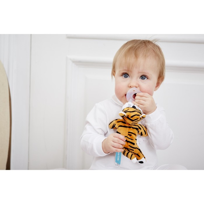 Пустышка силиконовая с развивающей игрушкой "Тигренок Берни"