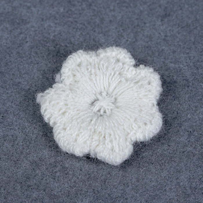 Вязаный элемент "Цветок", d=2,5см, 50 шт, цвет белый
