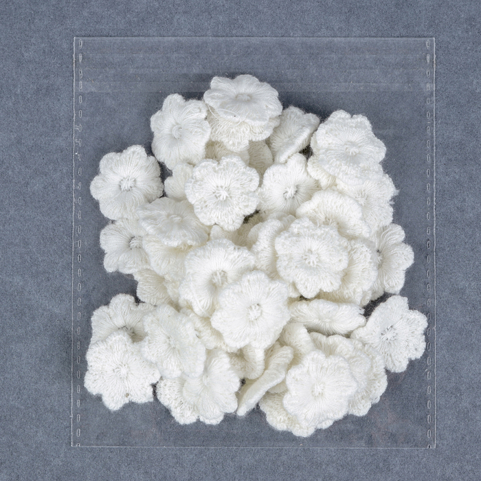 Вязаный элемент "Цветок", d=2,5см, 50 шт, цвет белый