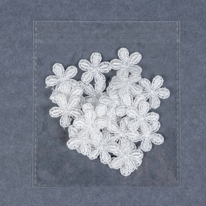 Вязаный элемент "Цветок", d= 2,5см, 25 шт, цвет белый