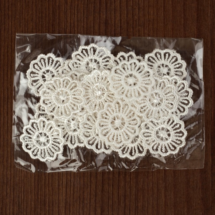 Вязаный элемент "Цветок", d= 2,5см, 25 шт, цвет белый