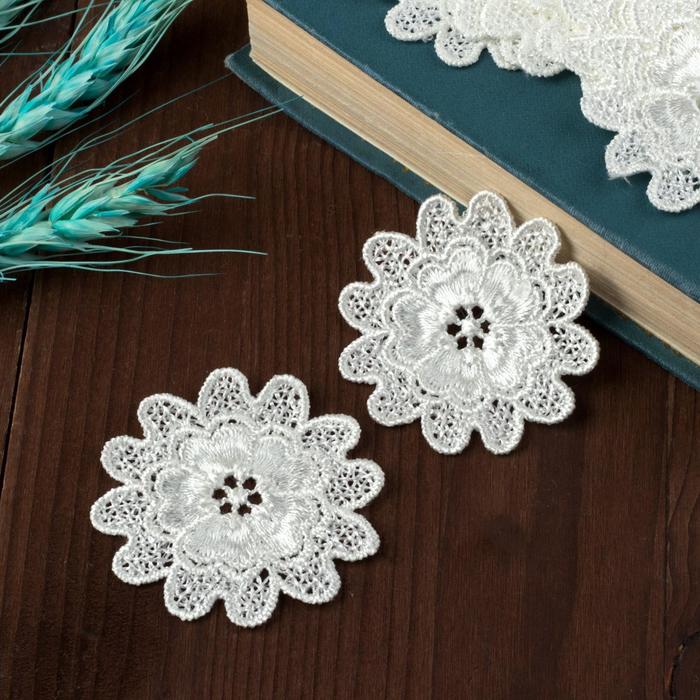 Вязаный элемент "Цветок", d= 5.5см, 10 шт, цвет белый