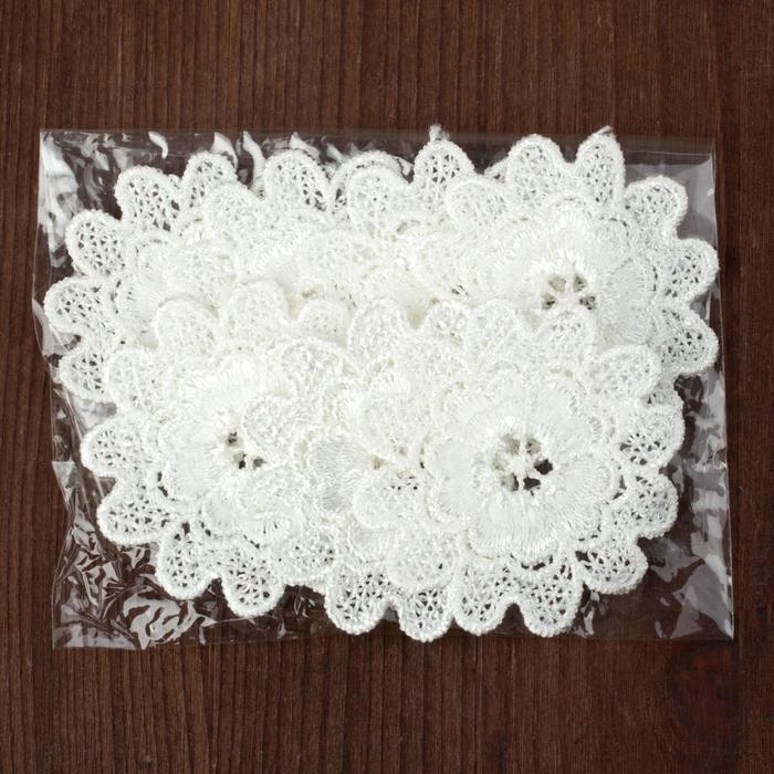 Вязаный элемент "Цветок", d= 5.5см, 10 шт, цвет белый