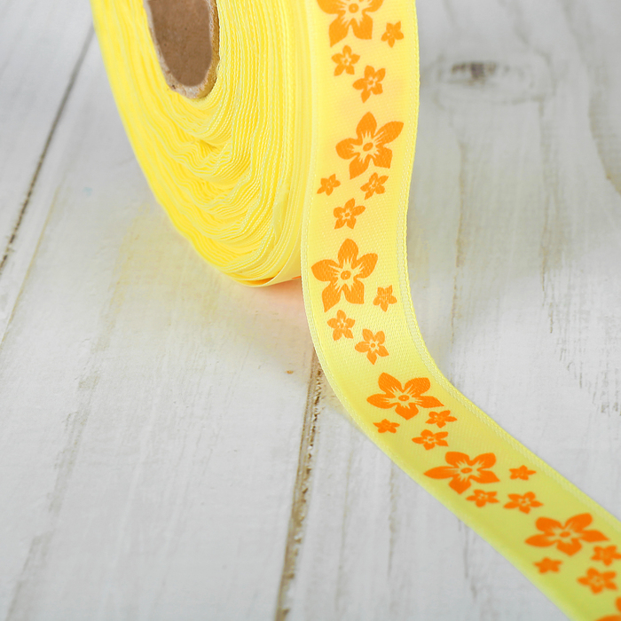 Лента атласная, двухсторонняя, 17мм, 25±1м, орнамент цветочки, цвет жёлто-оранжевый