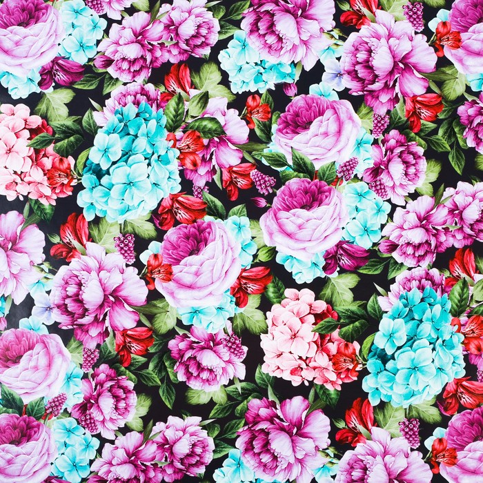 Бумага упаковочная глянцевая "С голубыми гортензиями", 100х70 см