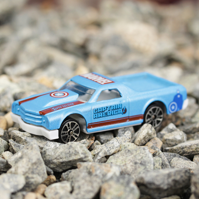 Машина металлическая AVENGERS, масштаб 1:60, МИКС