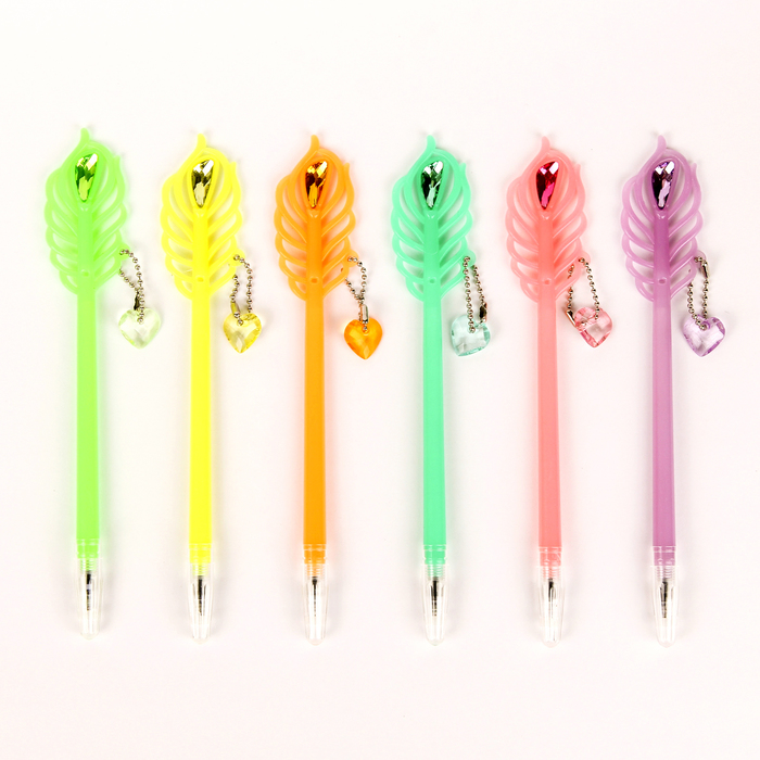 Ручка шариковая-прикол Перо МИКС