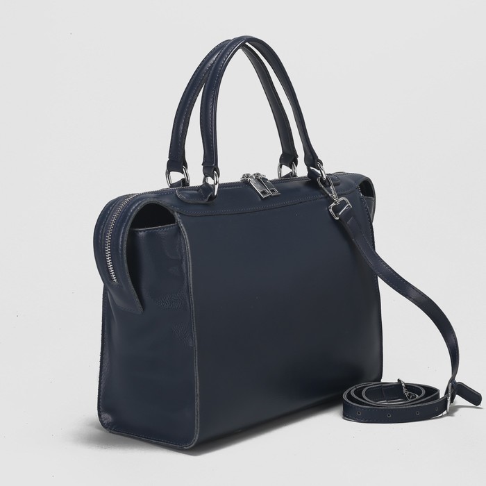 Сумка женская, отдел с перегородкой на молнии, наружный карман, длинный ремень, цвет синий