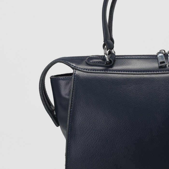 Сумка женская, отдел с перегородкой на молнии, наружный карман, длинный ремень, цвет синий