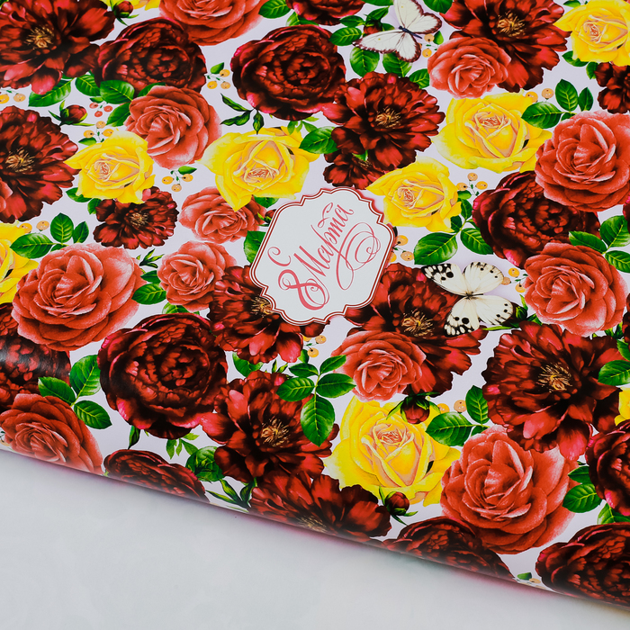 Бумага упаковочная глянцевая "Красные цветы", 100х70 см