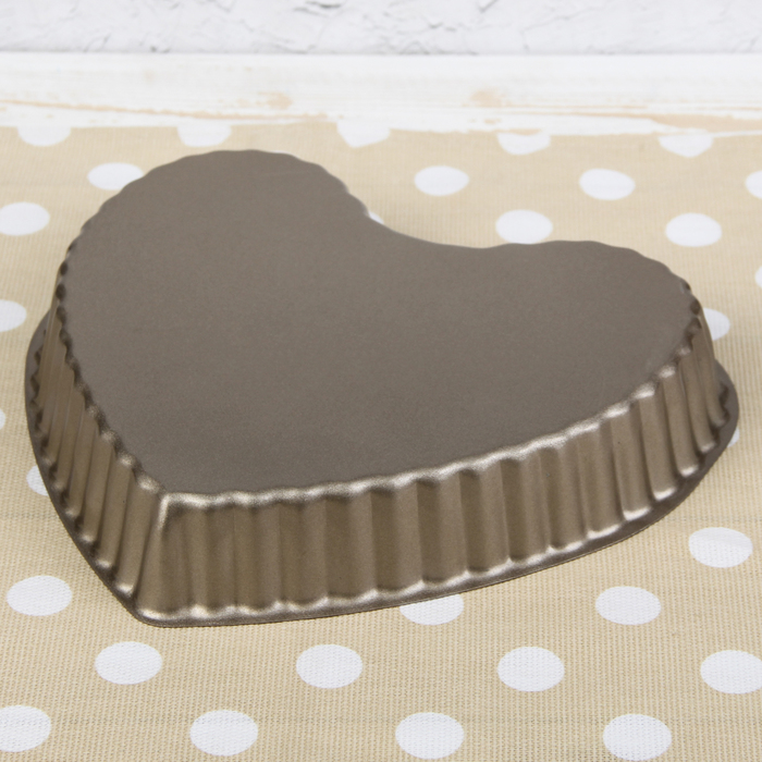 Форма для выпечки 23х3,5 см "Рифленое сердце", антипригарное покрытие