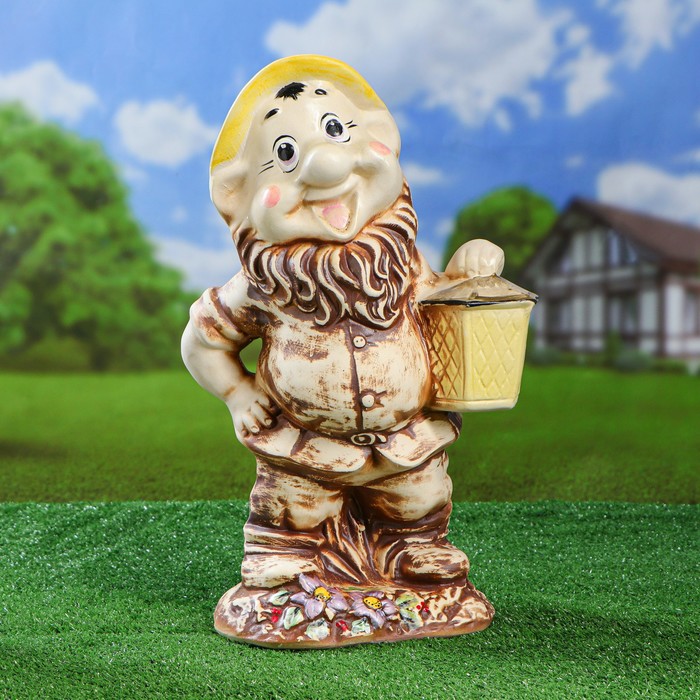 Садовая фигура "Гном с фонарём"