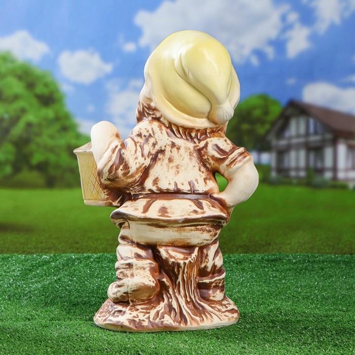 Садовая фигура "Гном с фонарём"