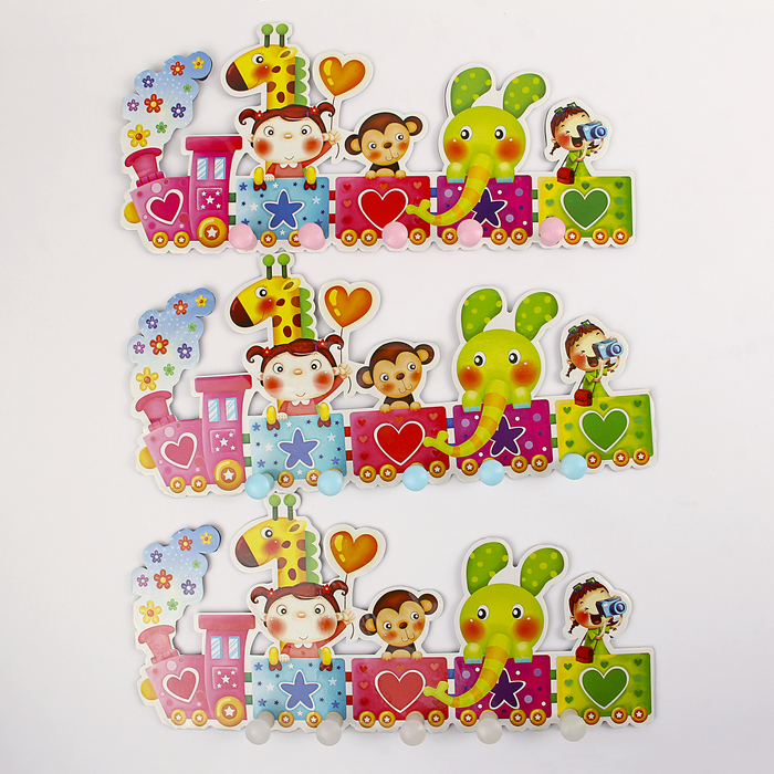 Вешалка на 5 крючков "Паровозик"