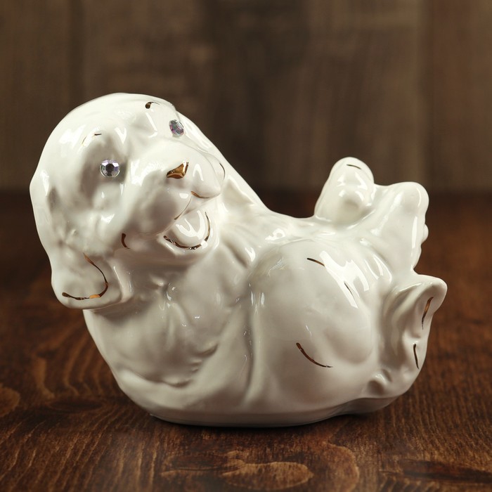 сувенир  "Собака на спине",  глянец белый