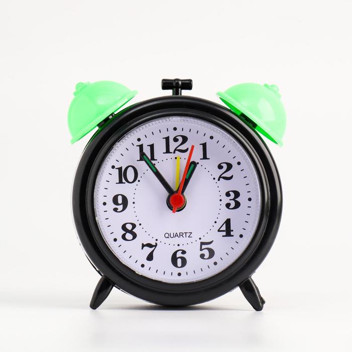 Часы - будильник настольные Классика, дискретный ход, циферблат d-6 см, 8.5 х 8 см, АА