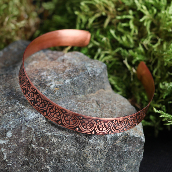 Браслет вогнутый «Цветы и зерна» H 10 мм, D 55-75 мм медь