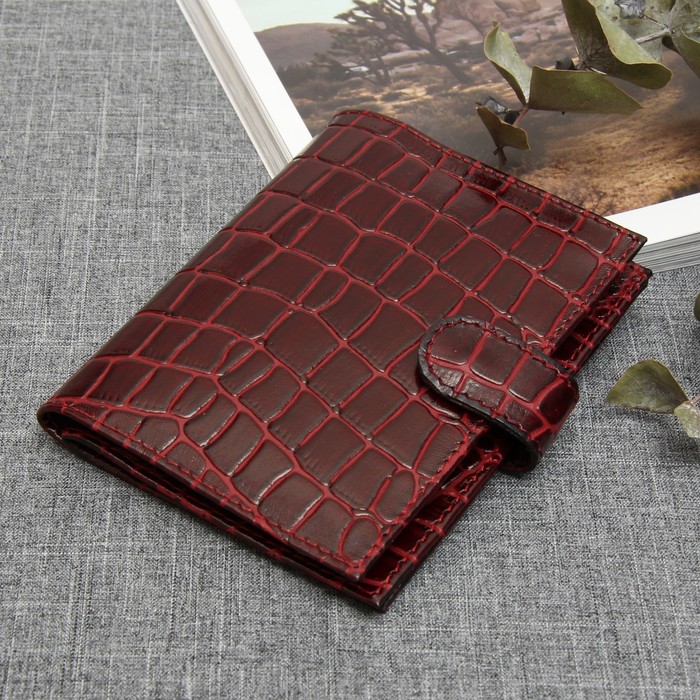 Обложка для автодокументов и паспорта, с хлястиком, крокодил, цвет винный
