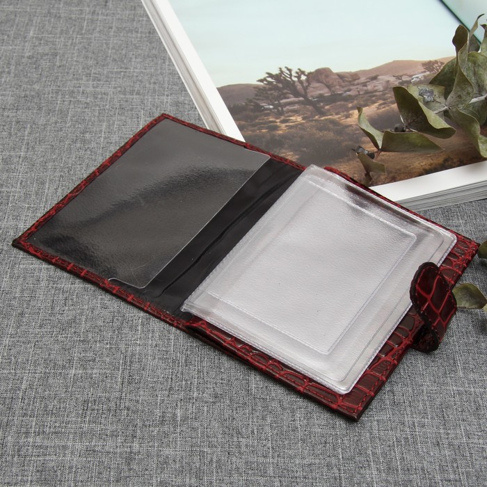 Обложка для автодокументов и паспорта, с хлястиком, крокодил, цвет винный