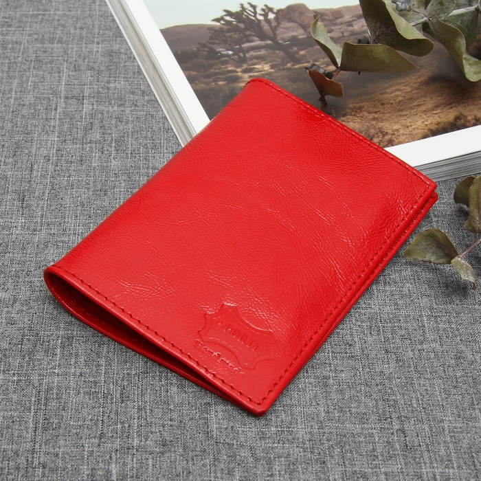 Обложка для паспорта, 5 карманов для карт, наплак, цвет красный