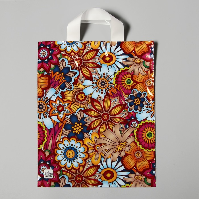 Пакет "Яркие цветочки", полиэтиленовый с петлевой ручкой, 35 х 28 см, 55 мкм