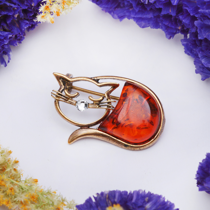 Брошь "Янтарь" спящий котик, цвет коричневый в бронзе