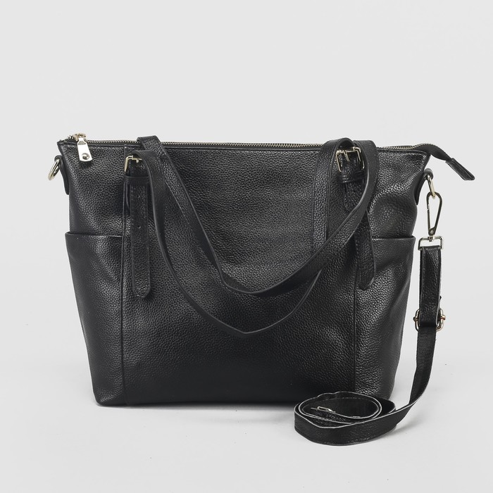 Сумка женская, отдел с перегородкой, 3 наружных кармана, длинный ремень, цвет чёрный